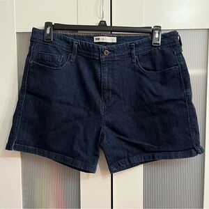 Levi's women’s jean shorts